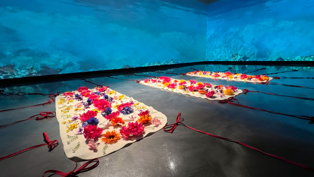 "In Memoriam" includes a projection mapping of the Aegean Sea.