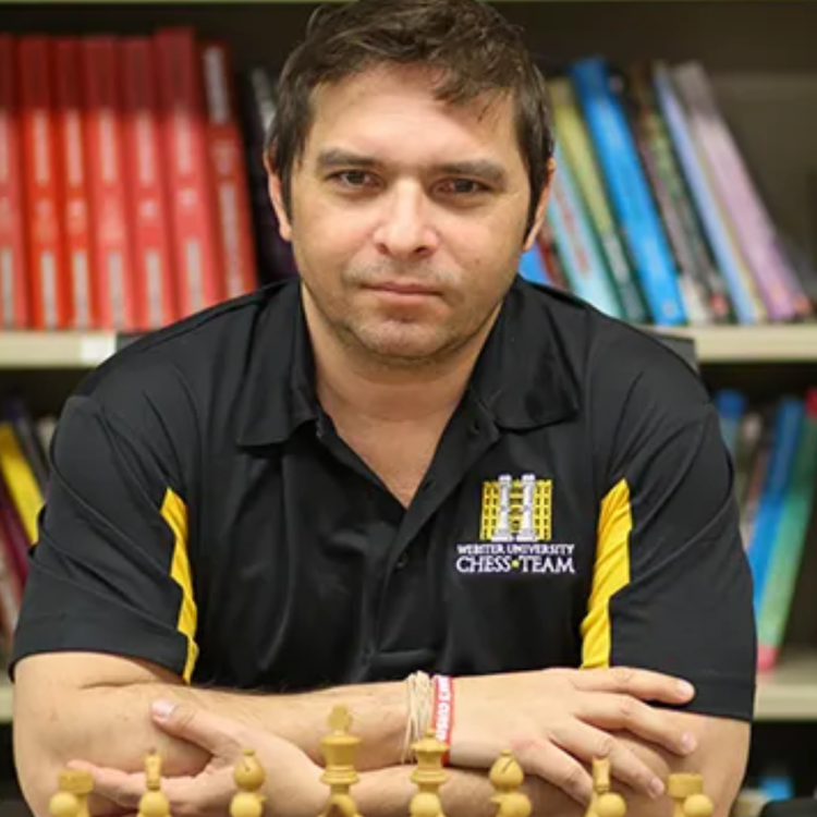 Lazaro Bruzon