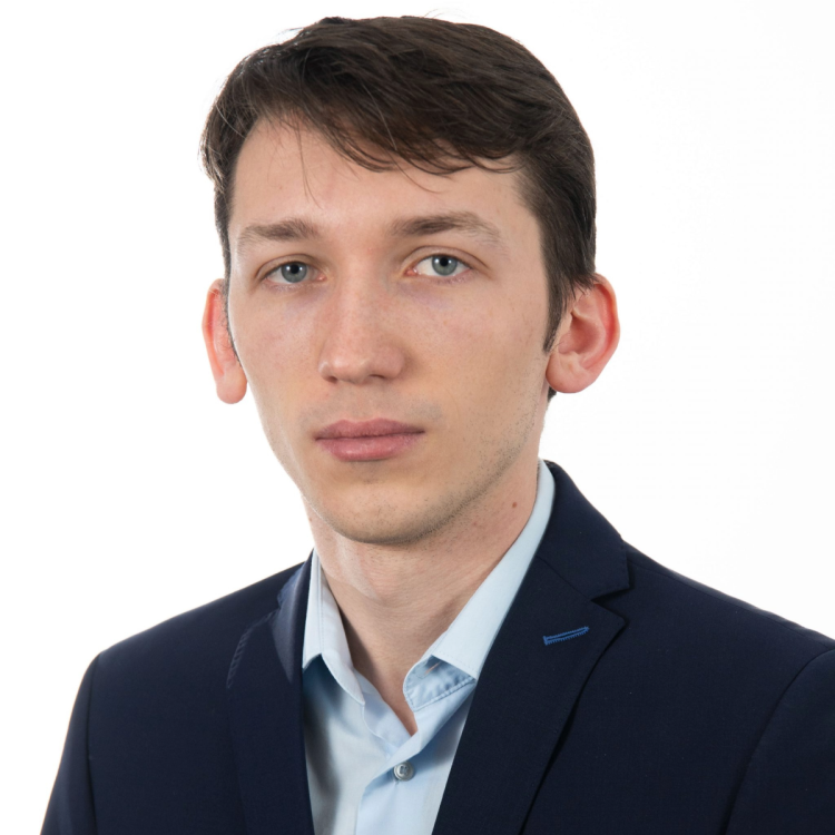 GM Grigory Oparin